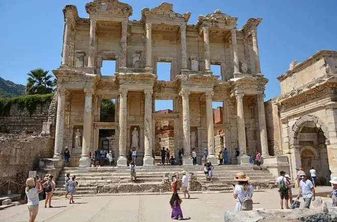 Tour privado a pie por Izmir: Torre del Reloj, Konak y Agora