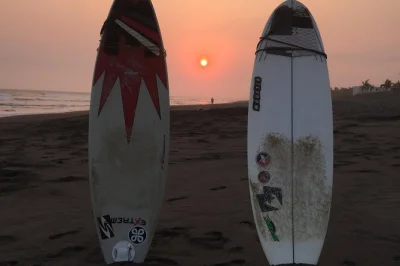 Feel the shift from antigua’s cobblestones to el paredon’s surf with a shared shuttle, door-to-door pickup, and a glimpse of daily guatemalan life along the way.