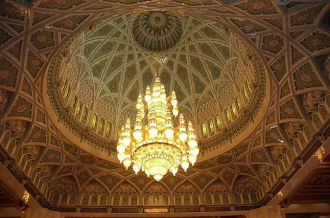 Muscat Half-Day Tour: Mosque & Souq with Italian Guide