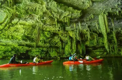 Caiaque em Krabi Bor Thor: Cavernas marinhas e pinturas antigas