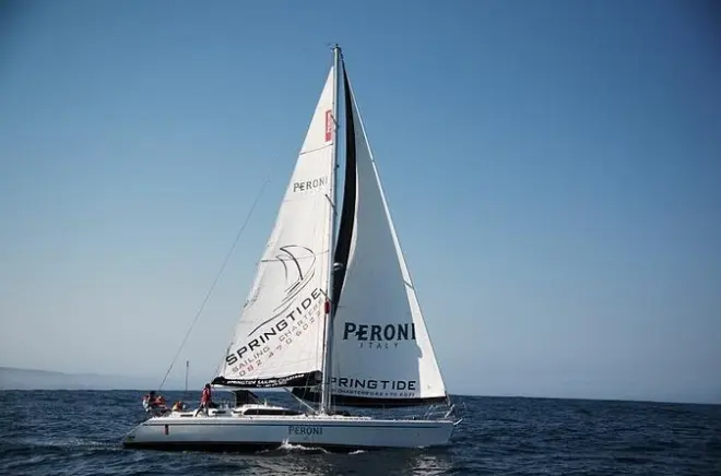 Voile et déjeuner à Knysna : 2,5 heures de navigation aux Heads