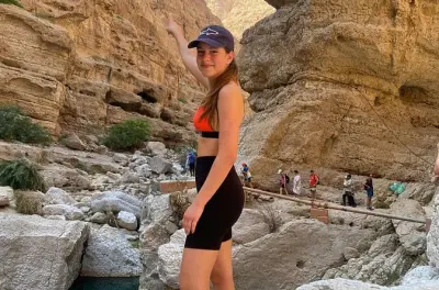 2-Day Wahiba Sands & Wadi Shab Tour from Muscat: Desert Overnight