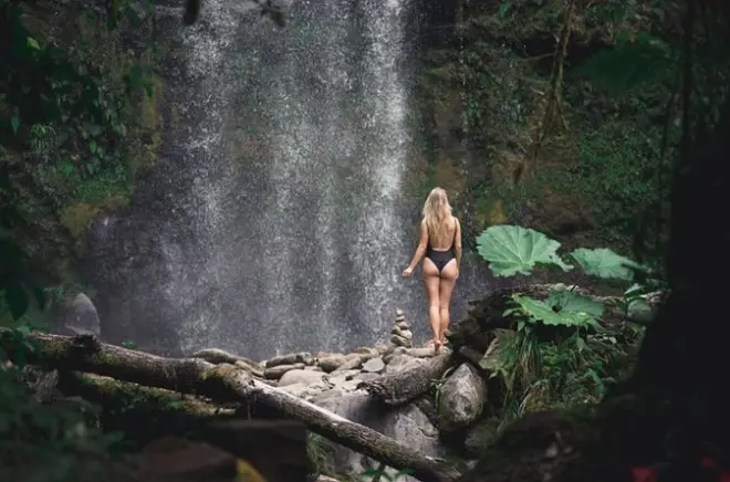 Anton Valley tour: Waterfalls, hot springs, golden frogs