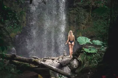 Anton Valley tour: Waterfalls, hot springs, golden frogs