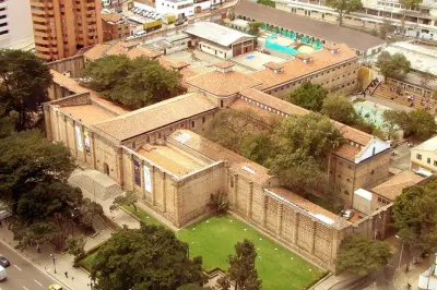 Museo Nacional de Colombia Bogotá: Guía de 4 colecciones