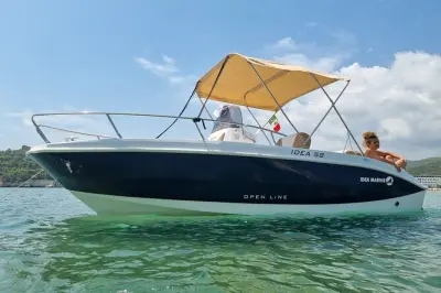 Barco compartido en Vieste con parada para baño en Baia delle Zagare
