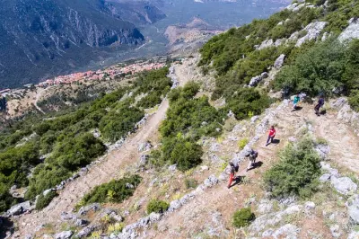 Randonnée sentier ancien Delphi : Sentier E4 depuis le mont Parnasse