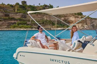 Costa Degli Dei Bootstour: 3 Stunden Schnorcheln ab Tropea