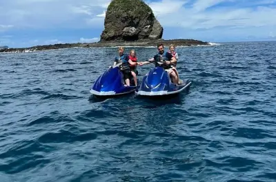 Aventura de jet ski na costa do golfo de Papagayo: 2 horas
