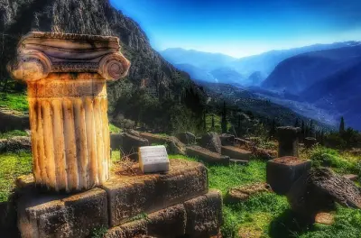 Delphes journée complète privée : Temple d’Apollon et musée