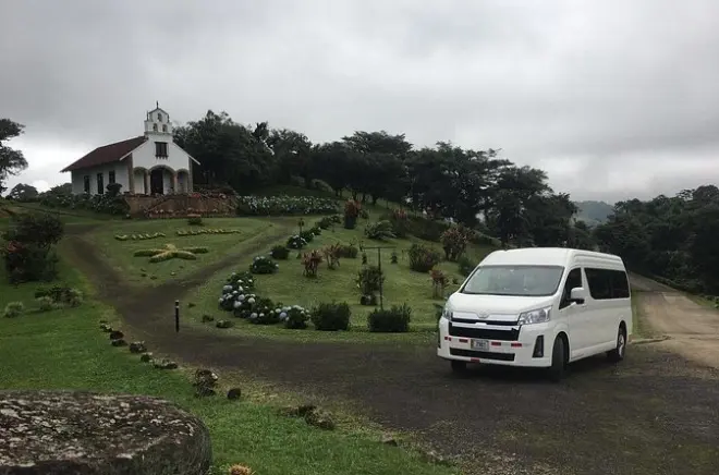 Private shuttle San Jose airport to Marriot Los Suenos: 2 hours