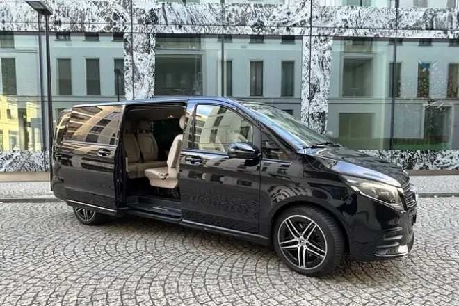 Privater Transfer vom Flughafen Basel nach Luzern: Direkte Fahrt