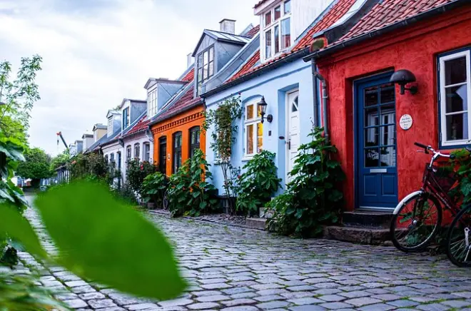 90-minütiger Überraschungsrundgang durch Aarhus mit lokalem Guide