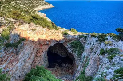 Odysseus Cave Snorkeling from Korcula: Private Yacht & Cliff Jumping
