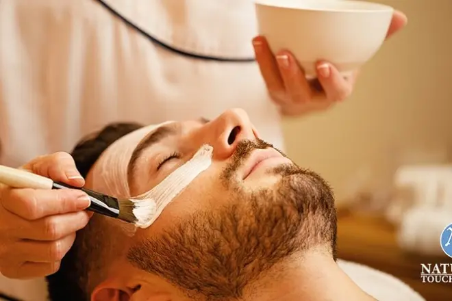 Tratamiento facial para parejas en Newport Beach: Vino y aperitivos