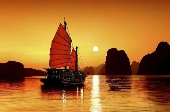 Baía de Halong: 2 dias de caiaque, caverna e trilha saindo de Hanoi