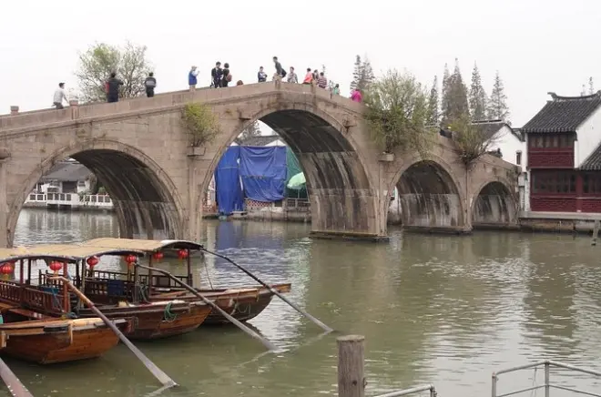 Tour a Zhujiajiao, città d’acqua vicino a Shanghai con giro in barca