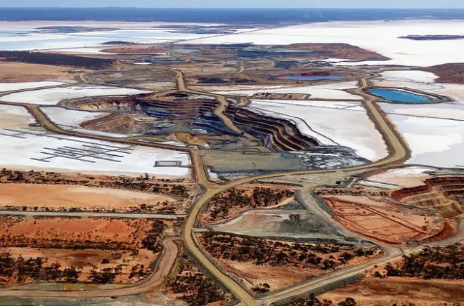 Volo panoramico da Kalgoorlie su Super Pit e lago Lefroy salato