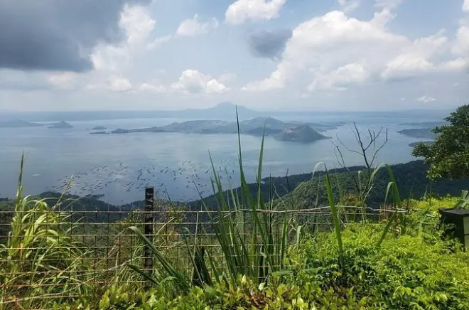 Tagaytay Ridge: Blick auf den Taal Vulkan & Besuch einer Farm