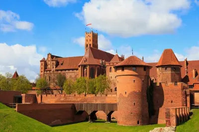 Tour privato al castello di Malbork da Gdansk con accesso rapido