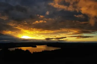 Yaxha sunset tour from Flores: Private temple views