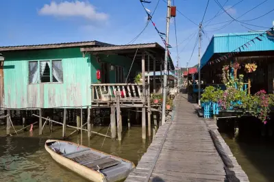 Sandakan visite privée : Demi-journée avec déjeuner local
