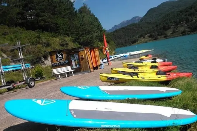 Kayaking in La llosa del cavall: Rent kayaks and SUP boards