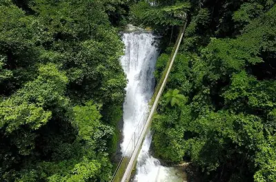 Manuel Antonio Waterfalls & Bridges Private Rainforest Tour