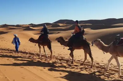 2-tägige Merzouga Wüstentour: Kamelritt, Erg Chebbi Zelte