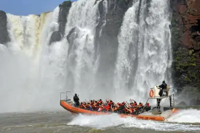 Cataratas del Iguazú Argentina: Garganta del diablo y paseo en bote