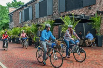 Alexandria Mount Vernon Bike and Boat Tour: Potomac River ride