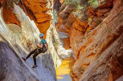 Canyoneering em East Zion com 4 a 5 rapéis e trilha off-road
