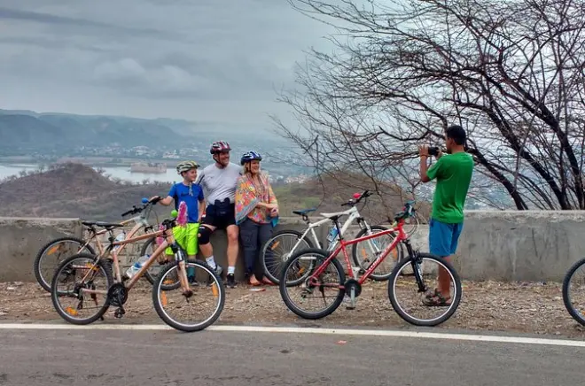 Nahargarh Cycle Tour in Jaipur: Fort climb with sunrise breakfast