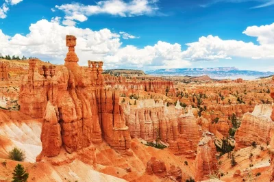 Tausche die lichter von vegas gegen wilde canyons – entdecke bryce & zion an einem tag mit hotelabholung, mittagessen und einem guide, der jeden pfad kennt. jetzt buchen!
