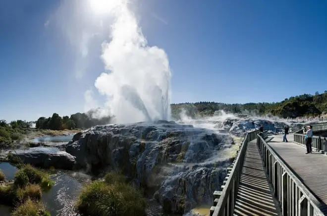 Tour em Rotorua: Gêiseres, Redwoods e cultura Maori