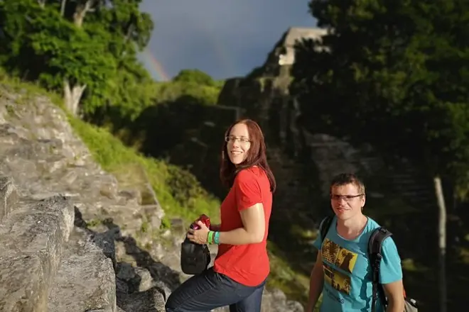Yaxha Archäologische Tour: Sonnenuntergang am Tempel der Roten Hände