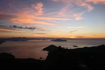 Pico do Papagaio auf Ilha Grande: Private Wanderung zum Sonnenaufgang