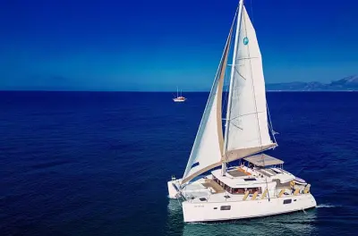 Crucero privado en catamarán a la isla Dia desde Heraklion