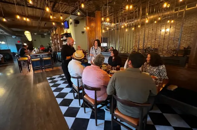 Serata a Boone con 6 degustazioni e storia del centro città