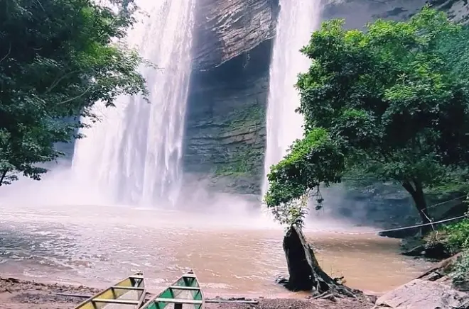 Boti Falls tour: Waterfalls, cocoa farm, botanical gardens
