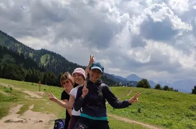 Senderismo en las montañas de Almaty: Elige tu ruta y ritmo