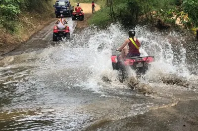 Guida in ATV a Playa Hermosa: Foresta secca e viste sulle montagne