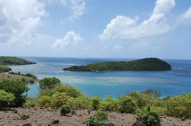 Kayaking Robert's Bay Martinique: Independent Navigation Tour