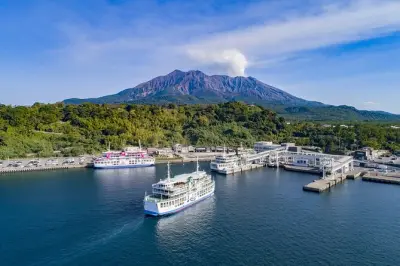 Kagoshima Day Tour: City View Bus, Sengan-en & Sakurajima