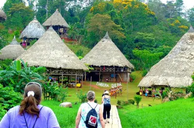 Embera Village Tour from Panama City: Native Canoe & Lunch