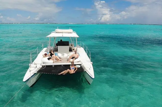 Caicos Cays Private Boat Charter: Snorkel, Beaches & Shipwrecks