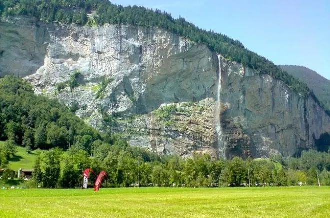 Interlaken day trip from Lausanne: Eiger, Mönch & Harder Kulm