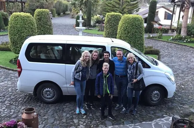 Cuenca to Guayaquil Private Transfer: Door-to-Door Shuttle