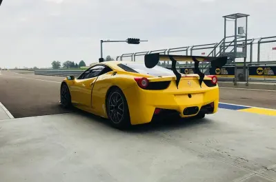 Conduite d’une Ferrari à Maranello : Route et circuit