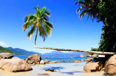 Ilha Grande Inselrundfahrt: Fünf Strände und Schnorcheln mit dem Schnellboot